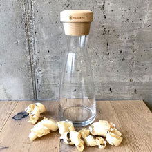 Laden Sie das Bild in den Galerie-Viewer, Zirbenkaraffe