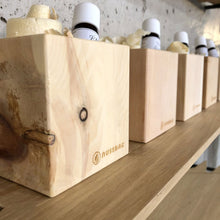 Laden Sie das Bild in den Galerie-Viewer, Zirbenwürfel Raumduft