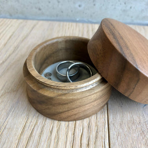 Nussbox | Ringdoserl