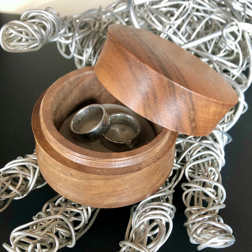 Nussbox | Ringdoserl